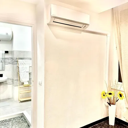 The Center * Génova